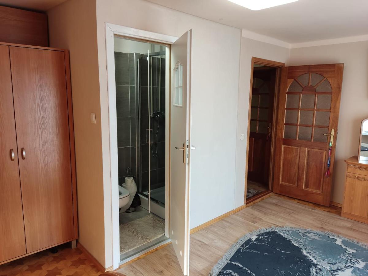 Podelniska Porąbka Esterno foto